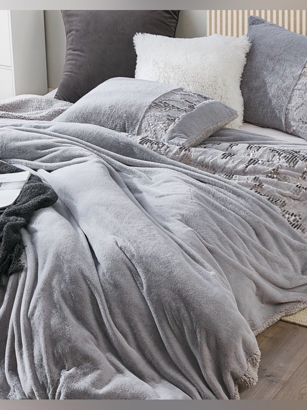 NEW Coma Inducer Plush Gray Duvet Cover Set